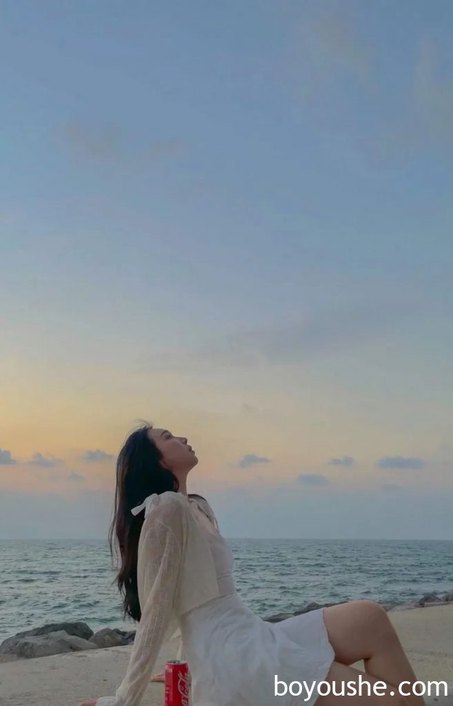 图个安静去拉斯海马享受惬意沙滩,居然还发现一家成都烧烤店!