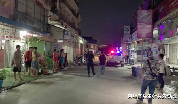 金边男子在街上乱开枪后逃逸，警方在搜捕中！