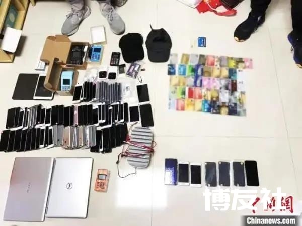 资料图:广州警方缴获作案工具一批。广州警方供图 点击进入下一页